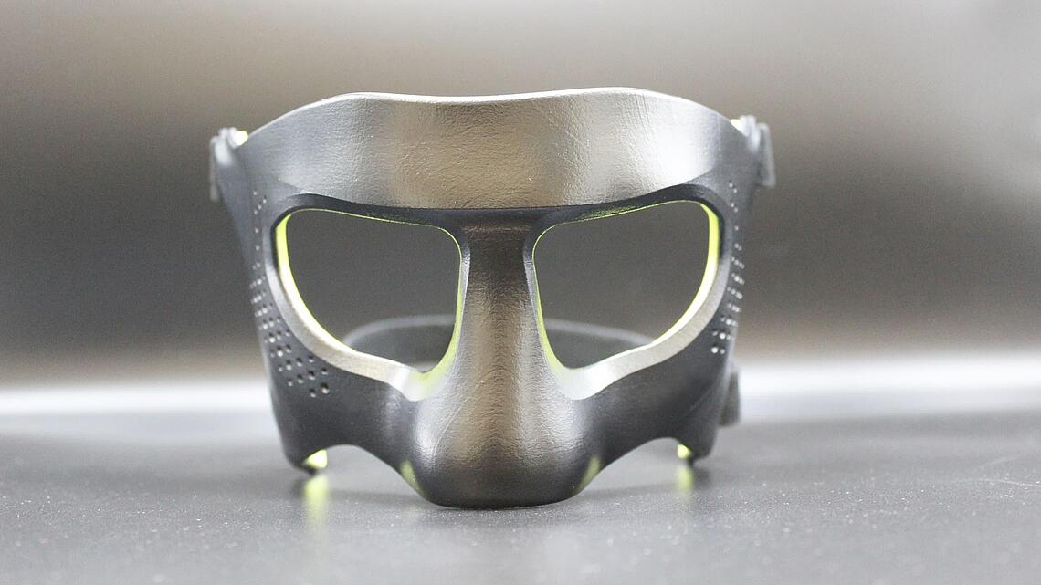Gesichtsmaske aus dem 3D-Drucker zum Schutz und zur Stabilität Gesichtsmaske aus dem 3D-Drucker zum Schutz und zur Stabilität nach bspw. Nasenbeinbruch